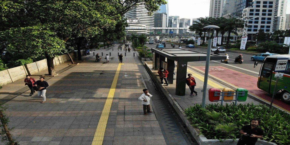 Open vs. Closed Loop Ticketing in Transit