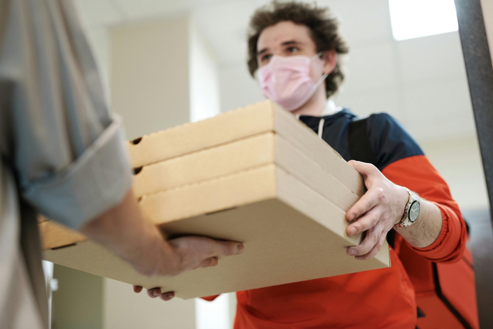 E-Commerce vs Quick Commerce: The New Balance
